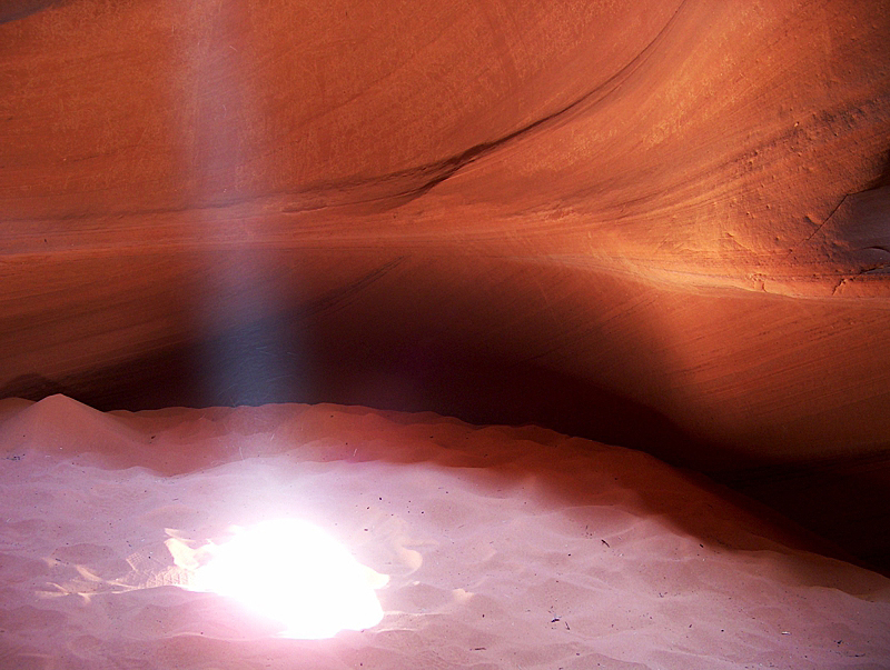 Upper Antelope Canyon - Beams