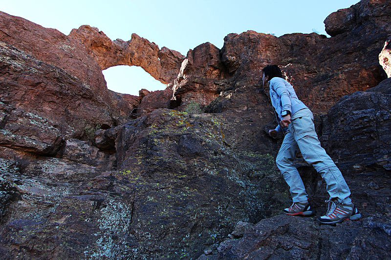 Black Glass Canyon Arch [Goldfield Mountains]