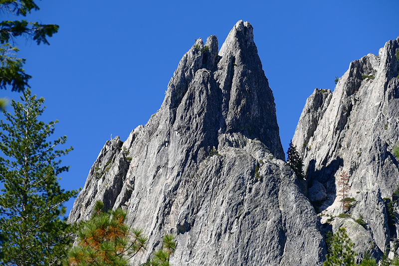 Castle Crags and Dome [Castle Crags Wilderness]