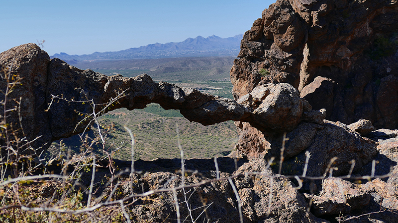 Elephant Arch [Goldfield Mountains]