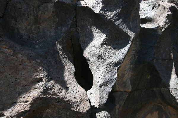 Fossil Falls Arches