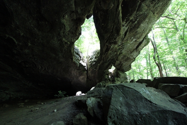 Indian Rockhouse Cave Arch