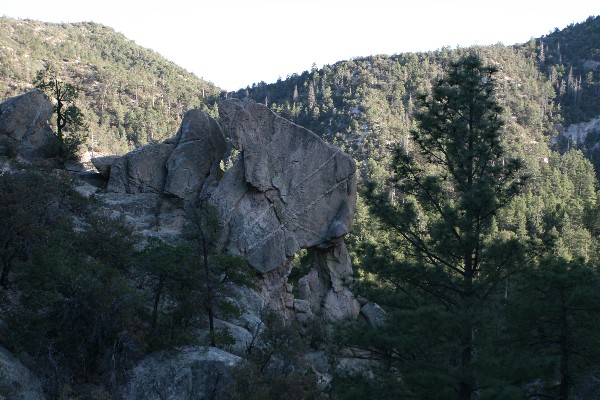 Kissing Angel Arch