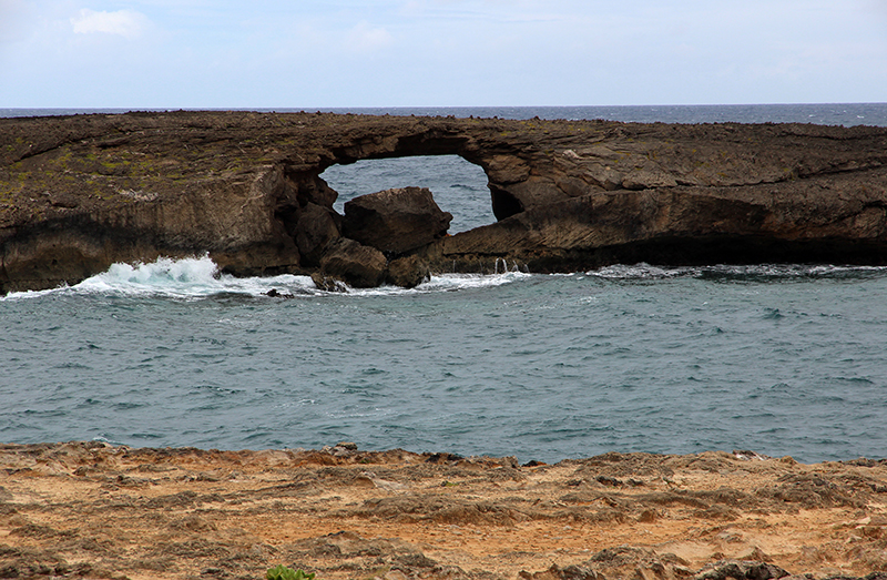 Kukuiko'olua Arch [Oahu - Hawaii]