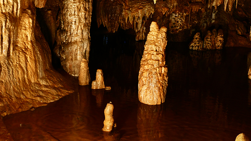 Meramec Caverns