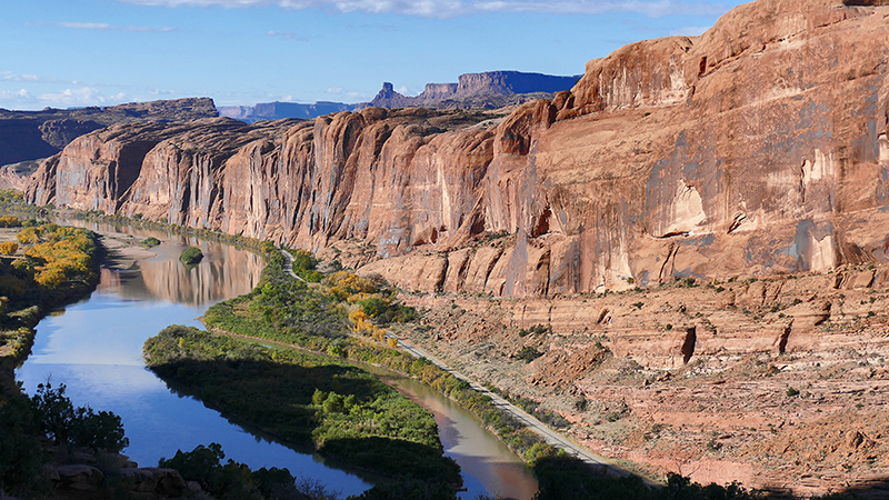 Moab Rim [Southeast of the Portal]