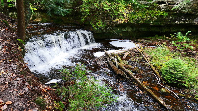 Mosquito Falls - Pictured Rocks National Lakeshore [Lake Superior - Michigan Upper Peninsula]