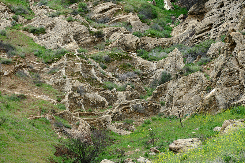 Munitz Cave [El Escorpión Park - Bell Canyon Park]