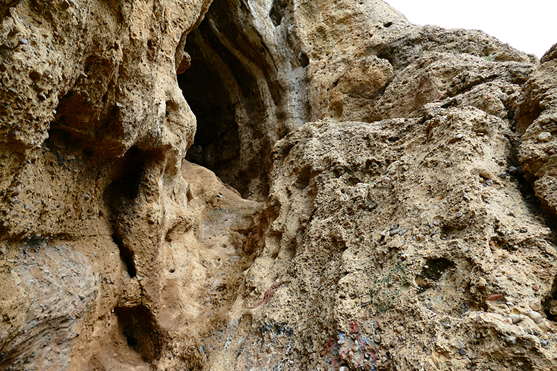 Munitz Cave [El Escorpión Park - Bell Canyon Park]