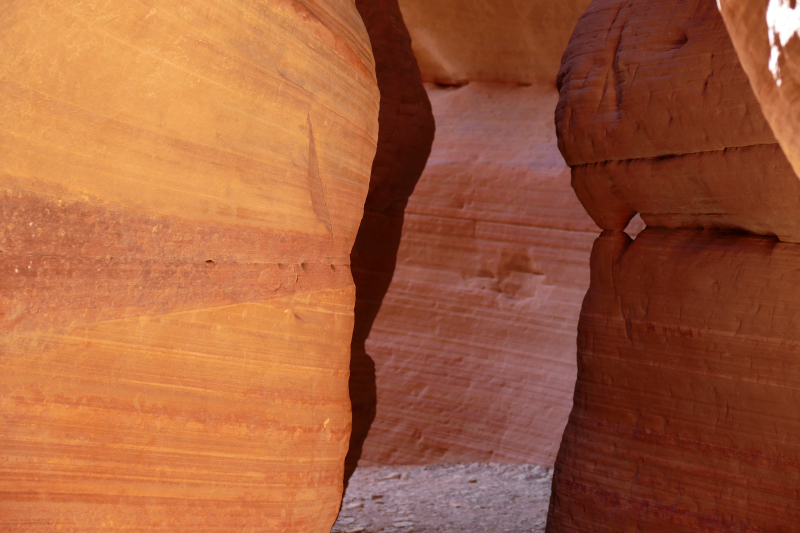 Peek-a-Boo aka. Red Canyon Slot [The Sand Hills]