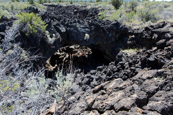 Peninsula Arch [Lava Beds National Monument]