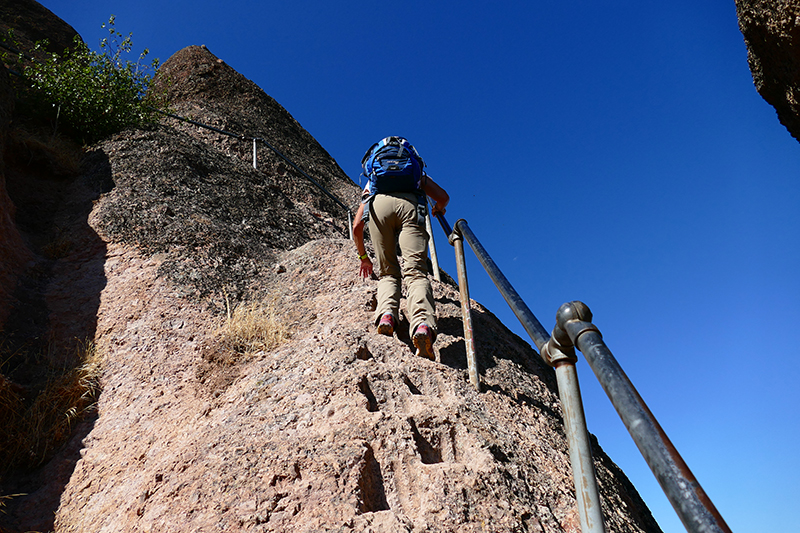 pinnacles_national_park_09.jpg