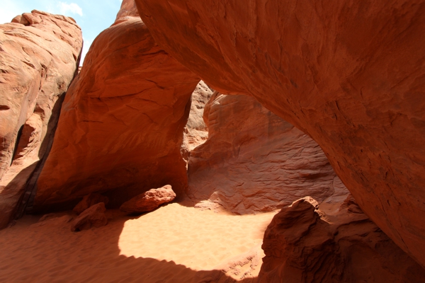 Sand Dune Arch [Arches National Park]