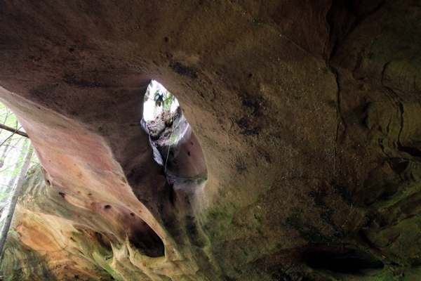 Slave Cave Arch