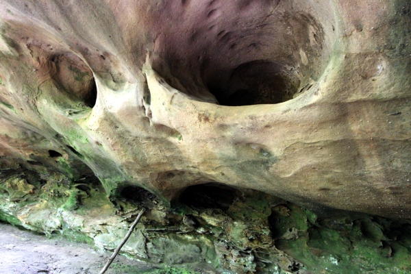 Slave Cave Arch