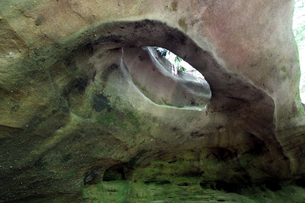 Slave Cave Arch