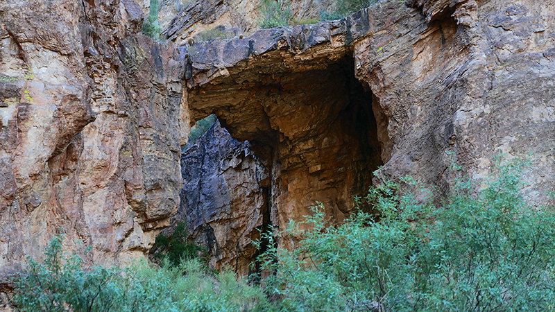 Sunrise Arch [Goldfield Mountains]