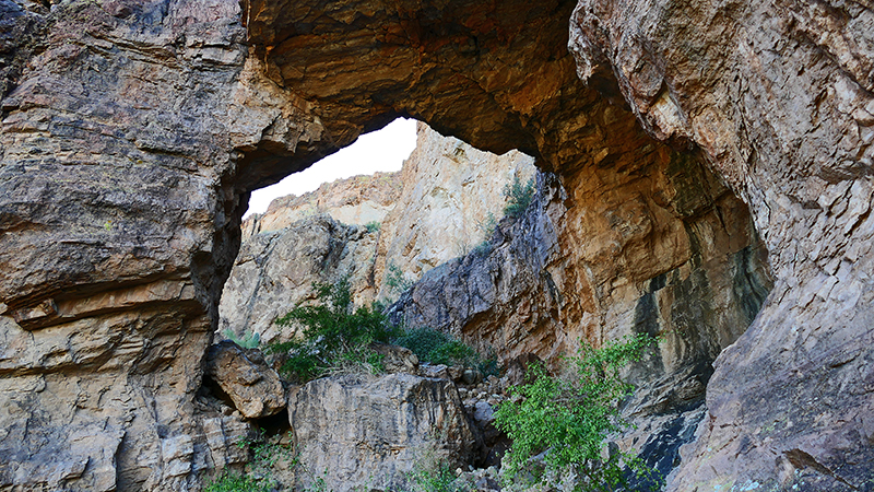 Sunrise Arch [Goldfield Mountains]