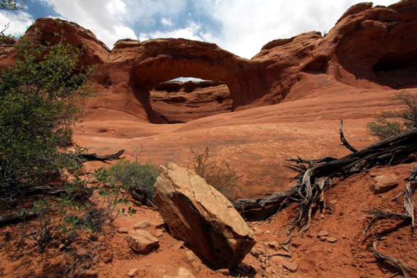 Broken Arch - Tapestry Arch - Sand Dune Arch [Arches National Park]