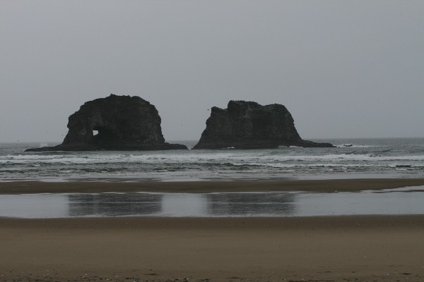 Twin Rocks [Rockaway Beach - Twin Rocks State Wayside]