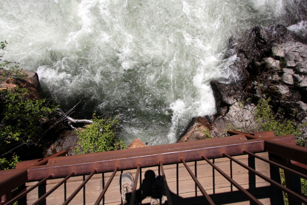 Upper Rogue River Natural Bridge