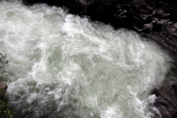 Upper Rogue River Natural Bridge