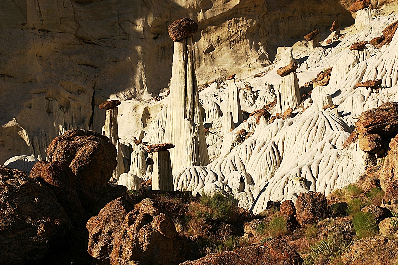 White Ghosts Wahweap Hoodoos