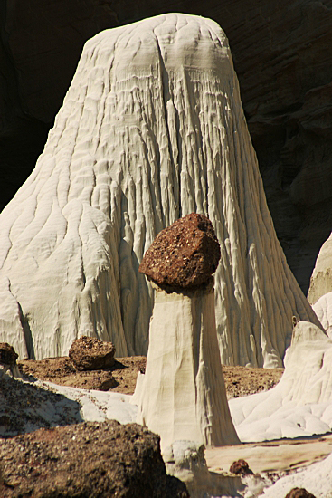 White Ghosts Wahweap Hoodoos