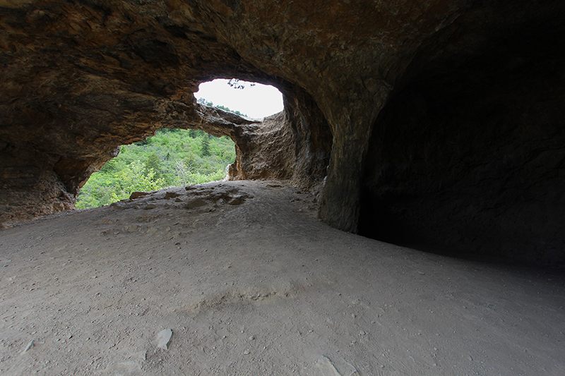 Wind Cave Arch