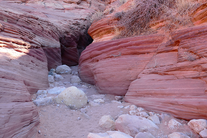 Wirepass Slot Canyon